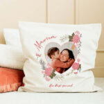 Miniaturansicht von Herzkissen mit Blumenmotiv mit Foto und personalisiertem Text