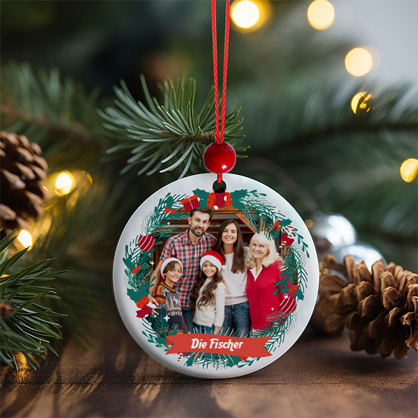 Set Weihnachtsbaum-Anhänger mit Girlande mit personalisiertem Foto und Text