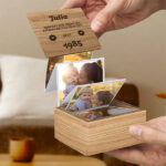 Akkordeon-Fotobox mit personalisiertem Datum Miniaturansicht von Akkordeon-Fotobox mit personalisiertem Datum