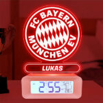 Personalisierter Wecker mit Licht und Wappen von Bayern München Miniaturansicht von Personalisierter Wecker mit Licht und Wappen von Bayern München