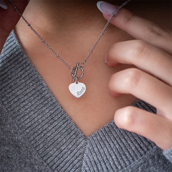 Herz-Halskette mit Ringverschluss und personalisiertem Text