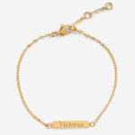 Miniaturansicht von Damenarmband mit rechteckigem Anhänger mit personalisiertem Text