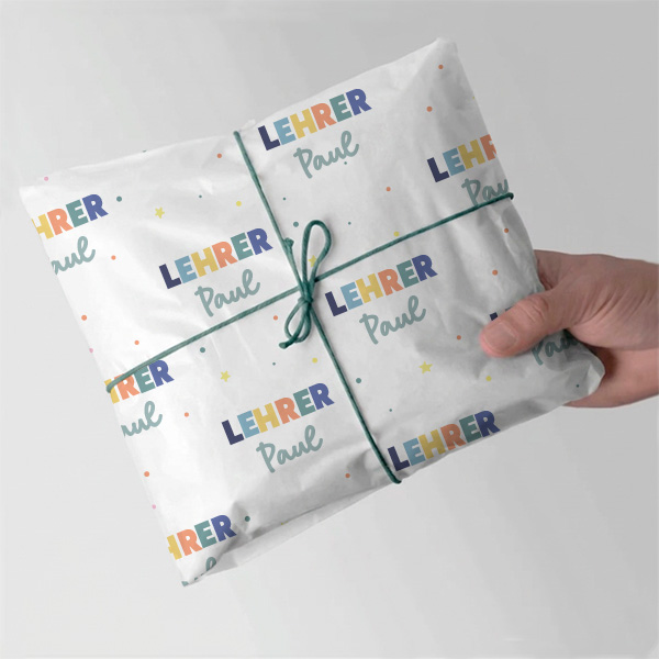 Buntes Geschenkpapier für Lehrkräfte mit personalisiertem Namen