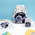 Miniaturansicht von Personalisierte Kinder-Brotdose mit Bambusdeckel und Astronaut im Weltall