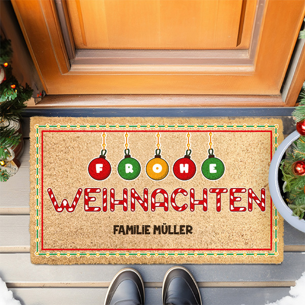 Weihnachtsfußmatte mit Kugeln und personalisiertem Text