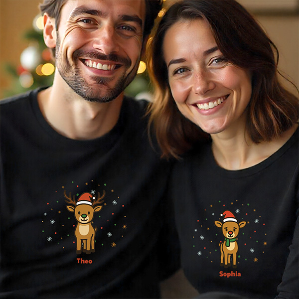 Weihnachtstier-Pyjama mit personalisiertem Text