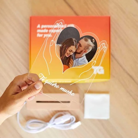 Lámpara Manos Corazón con Foto y Texto personalizada