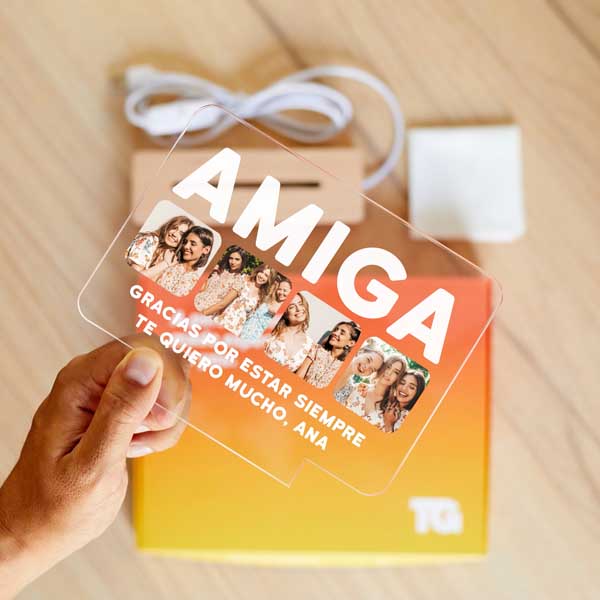 Lámpara Amigo con Cuatro Fotos y Texto personalizada