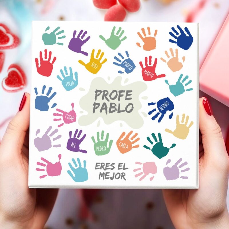 Caja de Dulces Pequeña Manos de Colores con Nombres y Texto personalizada