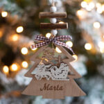 Miniatura de Pack de Tres Adornos de Madera con Lazo Vichy y Nombres personalizado