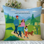 Cojín Familia en Montaña con Nombres y Texto personalizado Miniatura de Cojín Familia en Montaña con Nombres y Texto personalizado