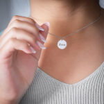 Miniatura de Collar Redondo con Escamas y Texto personalizado
