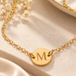 Miniatura de Pulsera de mujer con inicial personalizada