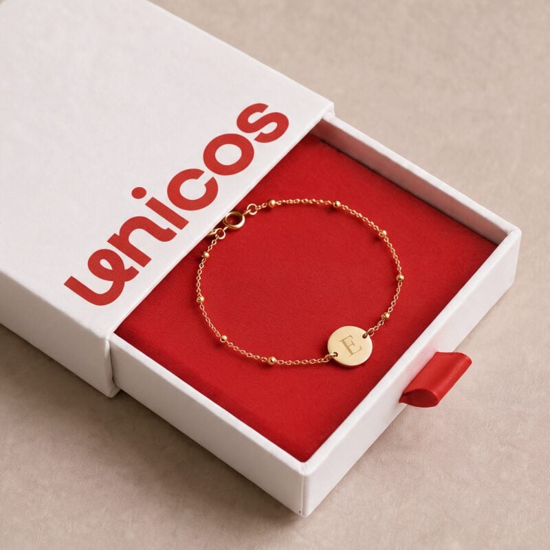 Pulsera de mujer con inicial personalizada