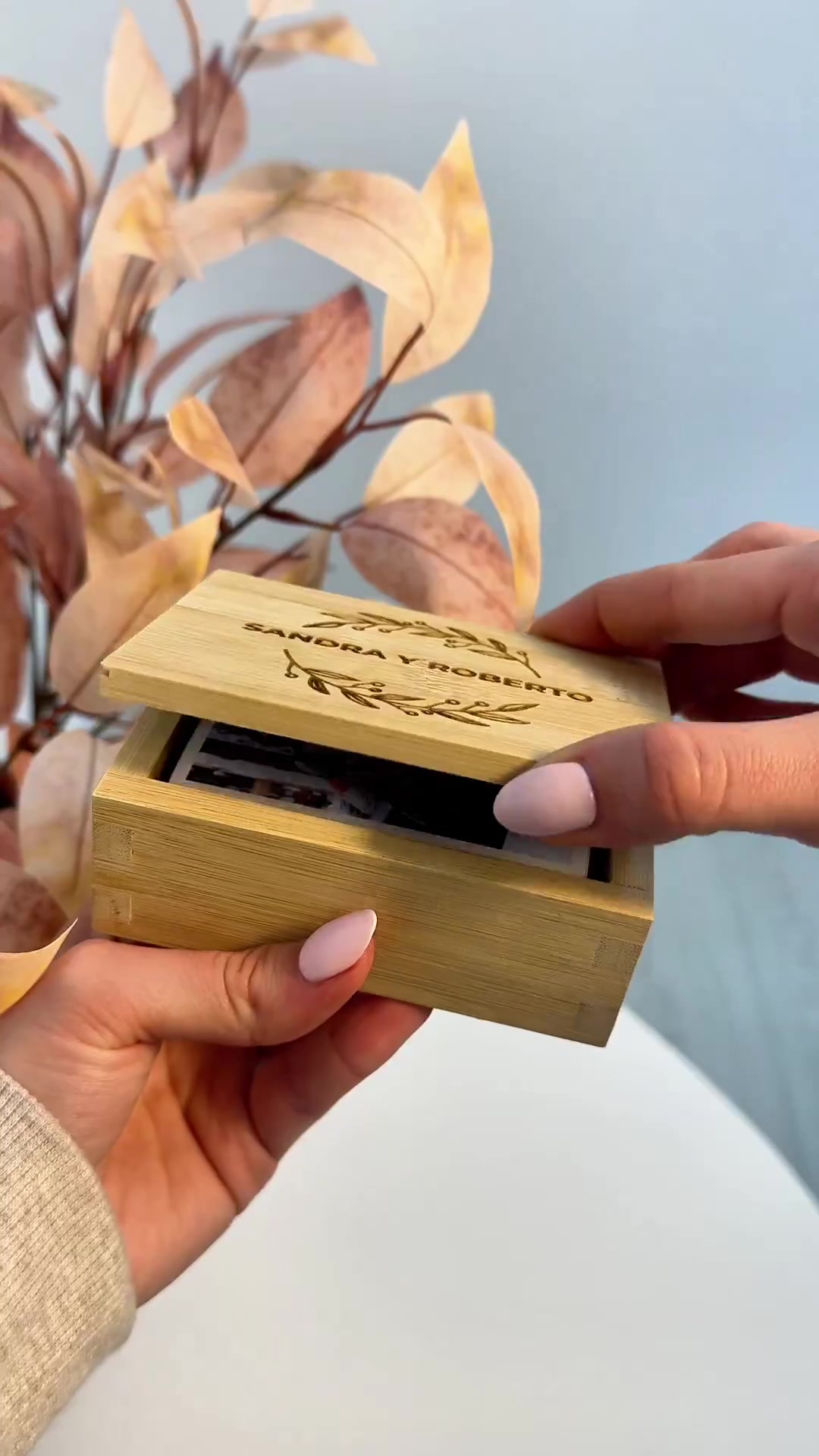 Vista previa de video de Caja de Fotos Acordeón Para parejas Personalizada