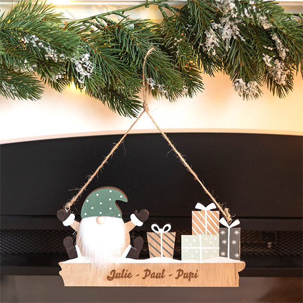 Décoration de Porte en Bois avec Lutin et Texte Personnalisé