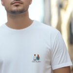 Vignette de T-shirt Illustré Portrait de Dos avec Texte Personnalisé