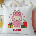 Vignette de Coussin Labubu de Noël avec prénom personnalisé