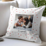 Vignette de Coussin Polaroid avec Cœurs, Photo et Texte personnalisé