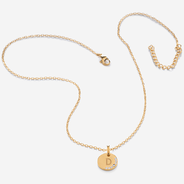 Collier rond avec brillants latéraux et texte personnalisé