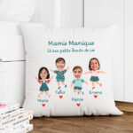 Coussin avec texte, prénoms et personnages créés à partir d’une Photo personnalisés Vignette de Coussin avec texte, prénoms et personnages créés à partir d’une Photo personnalisés