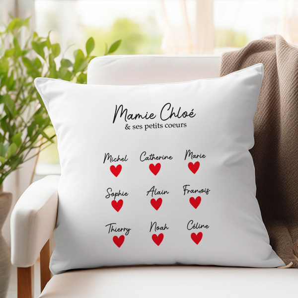 Coussin avec cœurs, textes et noms personnalisés
