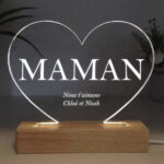 Vignette de Lampe Maman en forme de cœur personnalisée