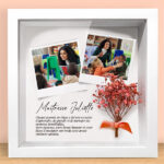 Cadre avec Fleurs et Photos Polaroid personnalisées Vignette de Cadre avec Fleurs et Photos Polaroid personnalisées