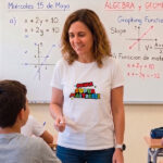 Vignette de T-shirt Super Maîtresse avec Prénoms personnalisés