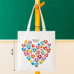Vignette de Tote Bag Cœurs avec Petits Personnages et Prénoms personnalisée