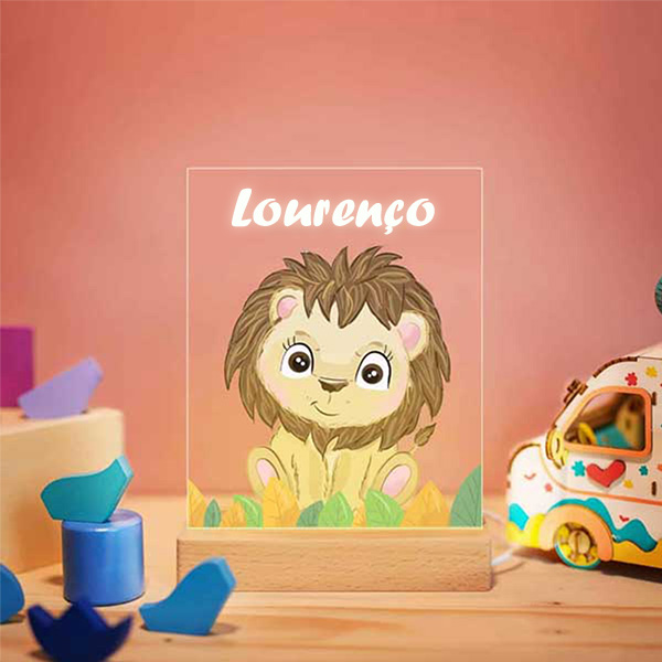 Candeeiro de Presença Infantil com Animais e Nome Personalizado