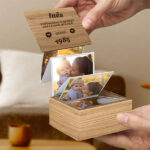 Caixa de Fotografias em Acordeão com Data Personalizada Miniatura de Caixa de Fotografias em Acordeão com Data Personalizada