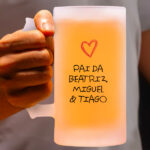 Miniatura de Caneca de Cerveja com Coração e Texto para o Pai personalizada