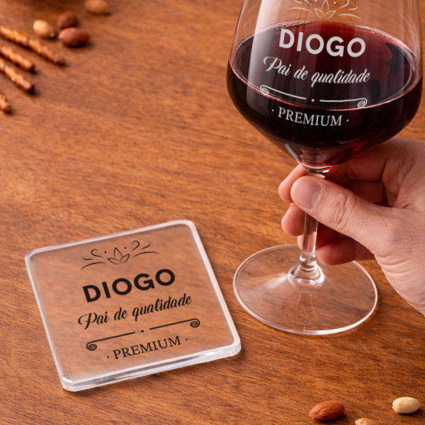 Copo de Vinho para Pai com Nome e Texto Personalizado