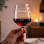 Miniatura de Copo de Vinho "Humor de" com Nome e Textos Personalizados