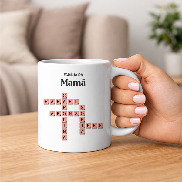 Caneca com design Scrabble com texto e nomes personalizados